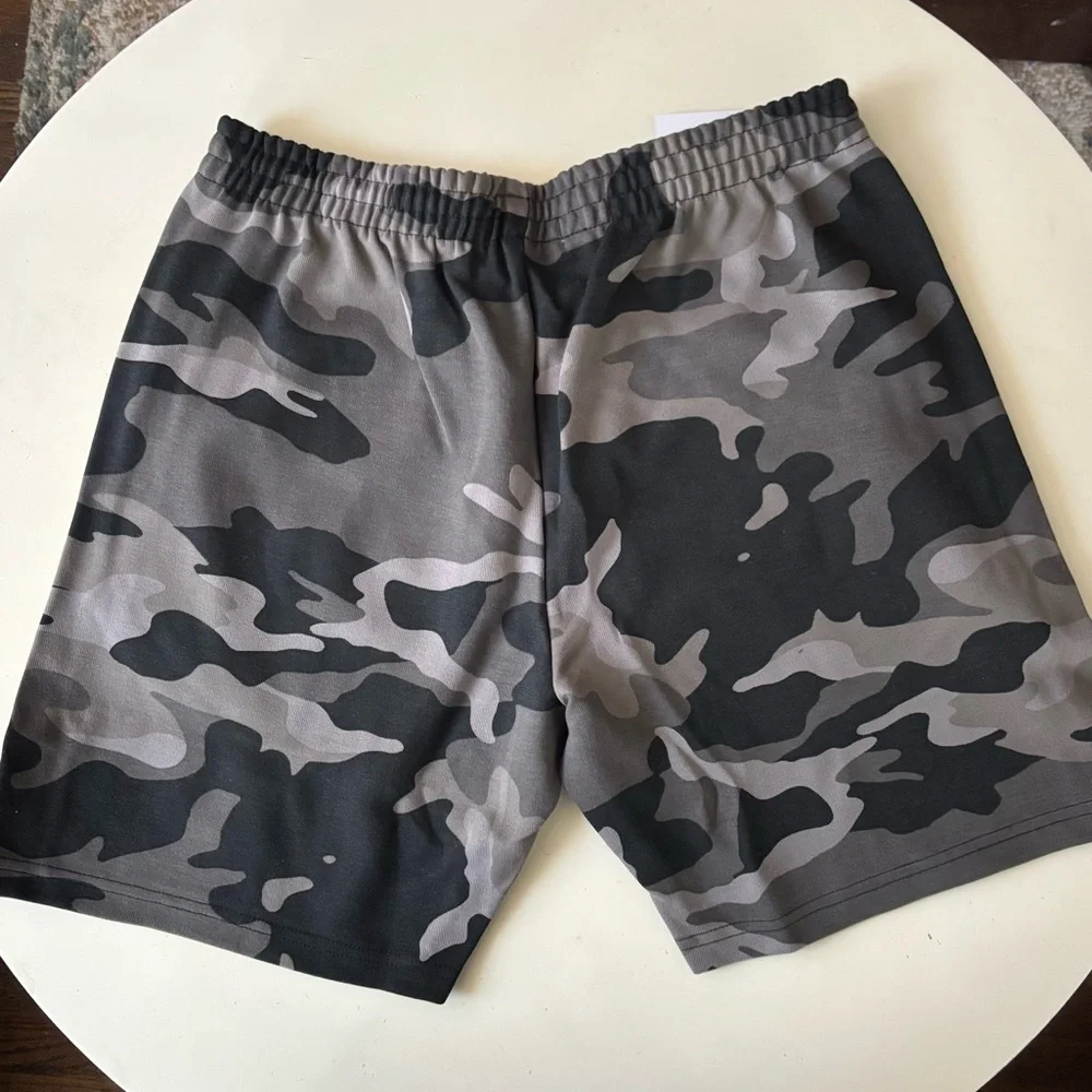 Flint Park Men’s 7” Camo Court Short Size XL Black Gray New